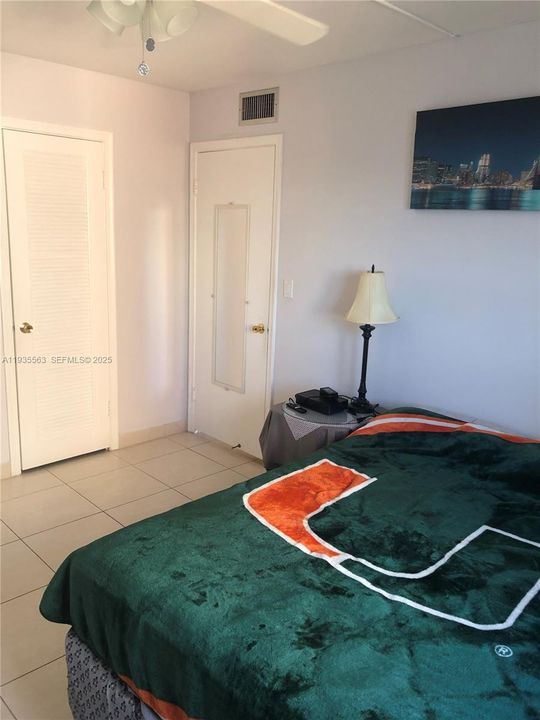 В аренду: $2,200 (2 спален, 2 ванн, 1092 Квадратных фут)