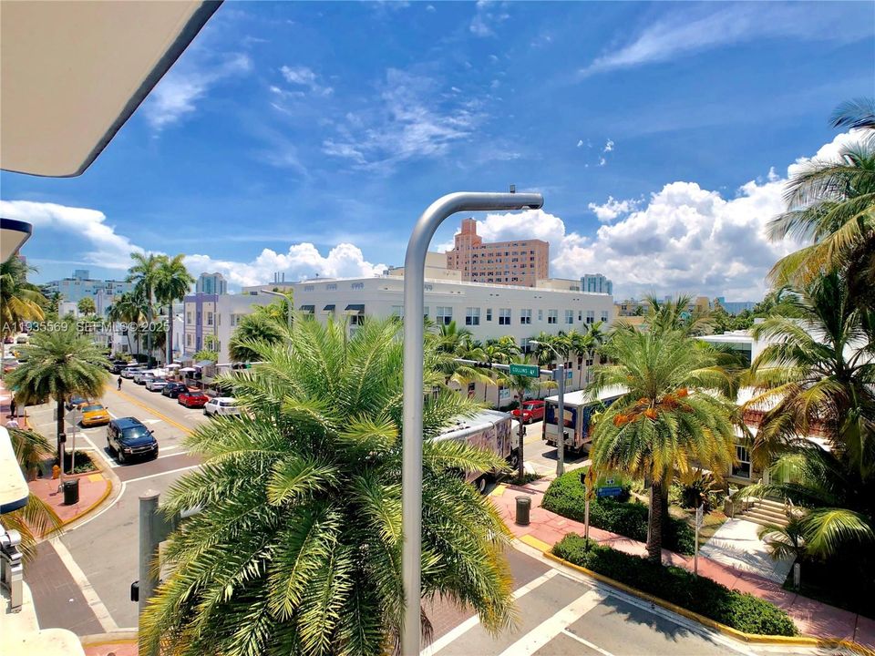 出租: $1,600 (0 贝兹, 1 浴室, 325 平方英尺)