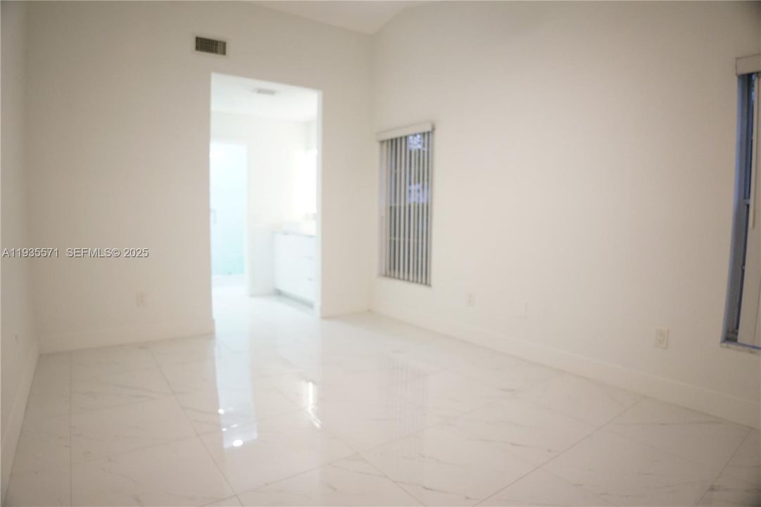 For Sale: $659,000 (3 beds, 2 baths, 1484 Square Feet)