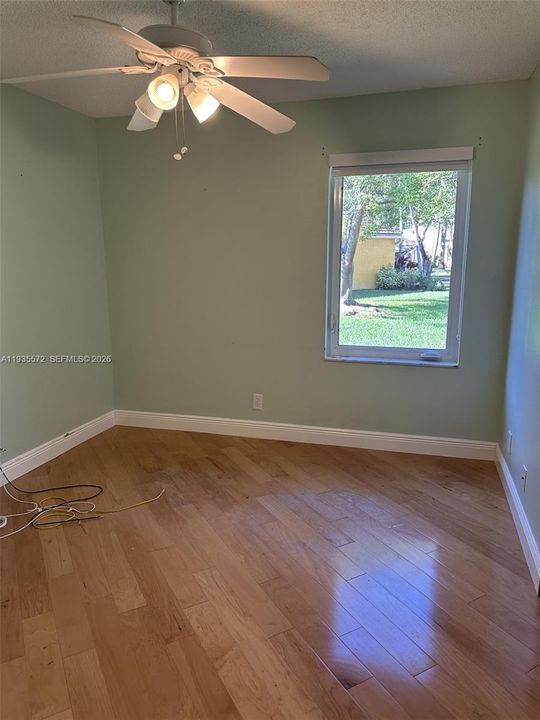 待售: $860,000 (4 贝兹, 3 浴室, 2116 平方英尺)