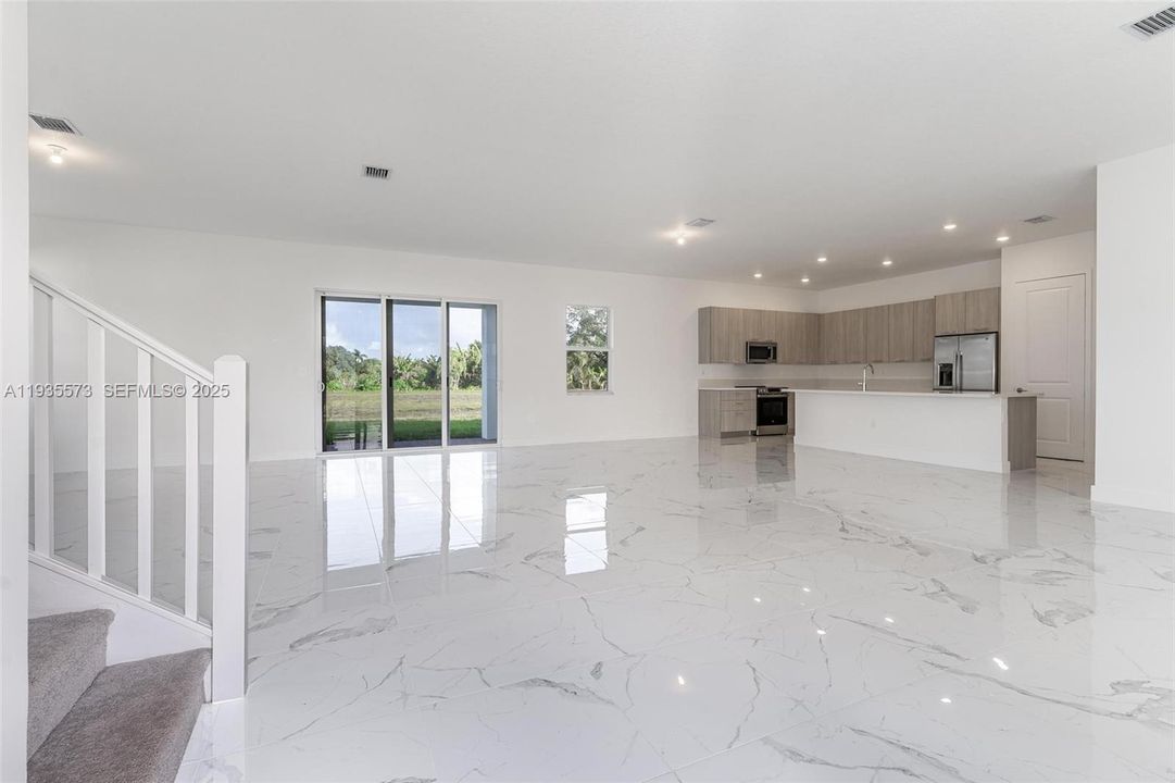 En Venta: $1,450,000 (4 camas, 3 baños, 2952 Pies cuadrados)