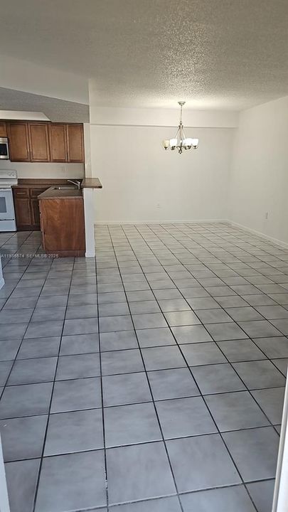 For Rent: $1,950 (2 beds, 2 baths, 1113 Square Feet)