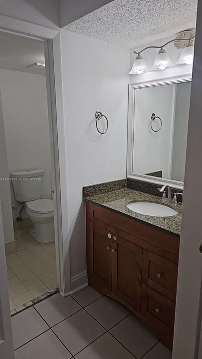 For Rent: $1,950 (2 beds, 2 baths, 1113 Square Feet)