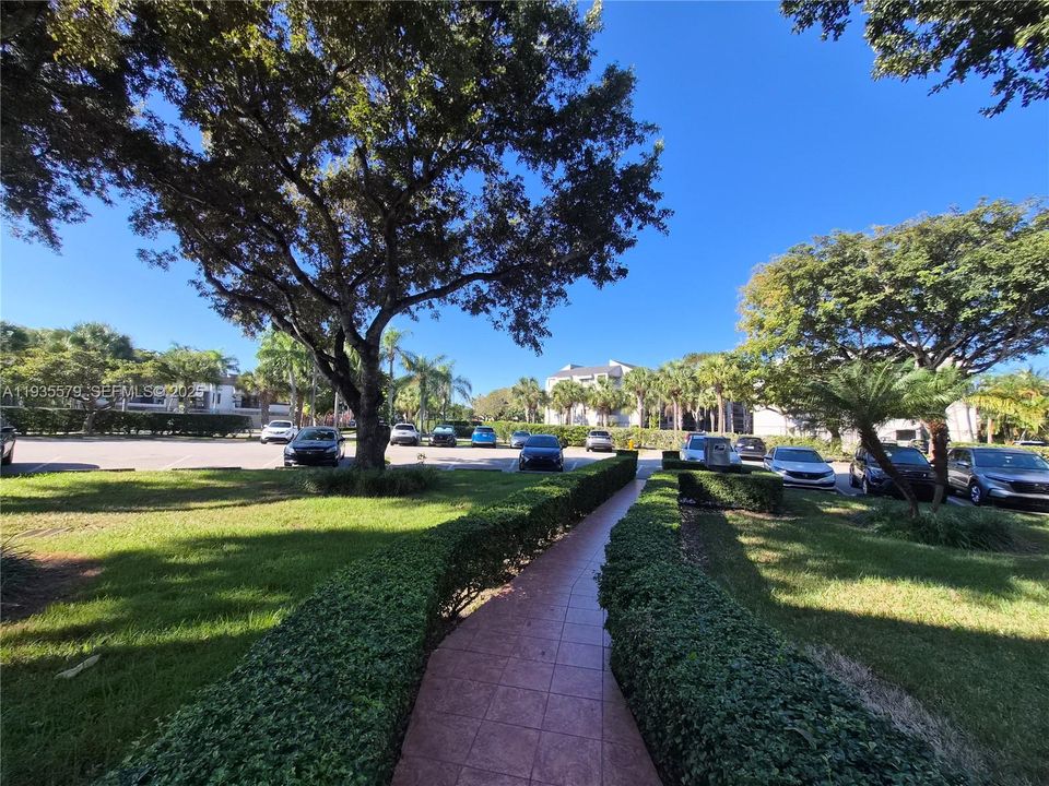 beautifully maintained community