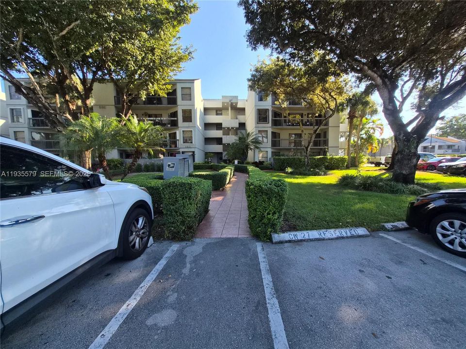 entrance to 8811 SW 132 Pl unit 2nd floor