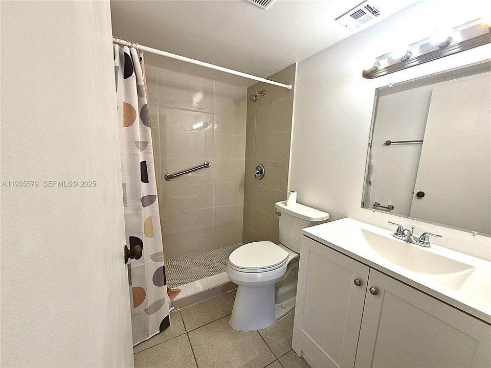 2nd bathroom