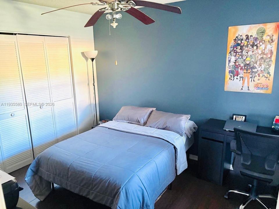 出租: $2,200 (2 贝兹, 2 浴室, 1037 平方英尺)