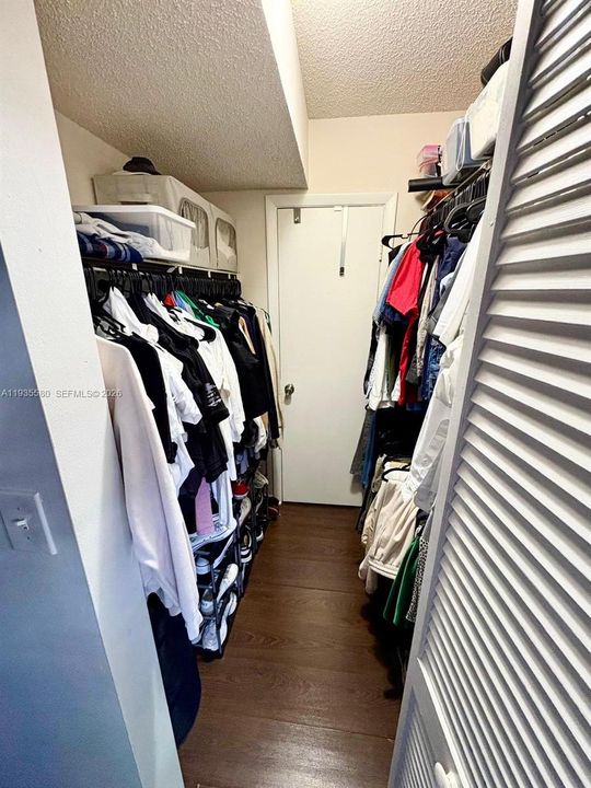 出租: $2,200 (2 贝兹, 2 浴室, 1037 平方英尺)