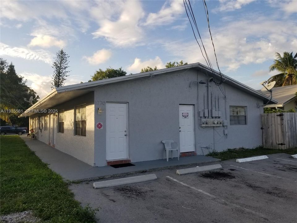 En Renta: $1,325 (1 camas, 1 baños, 2909 Pies cuadrados)