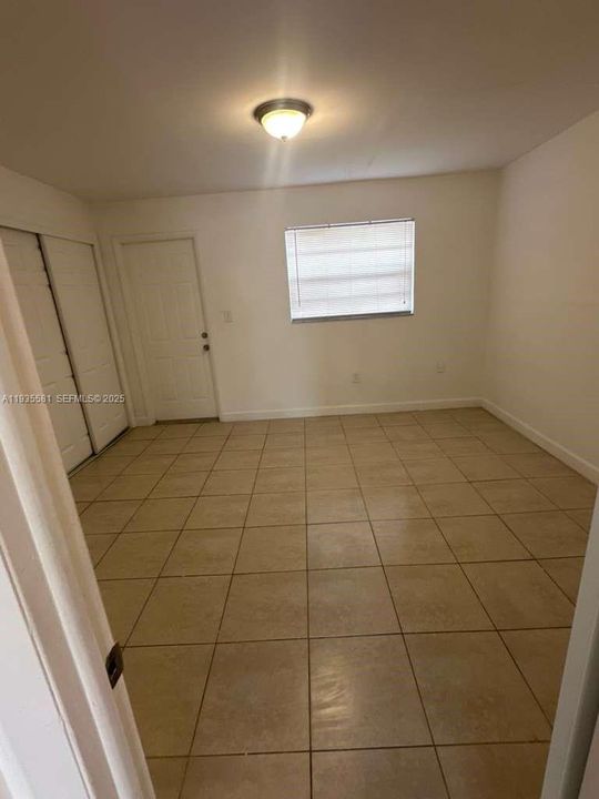 En Renta: $1,325 (1 camas, 1 baños, 2909 Pies cuadrados)