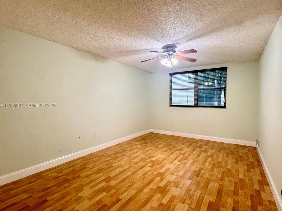 En Renta: $1,900 (1 camas, 1 baños, 810 Pies cuadrados)