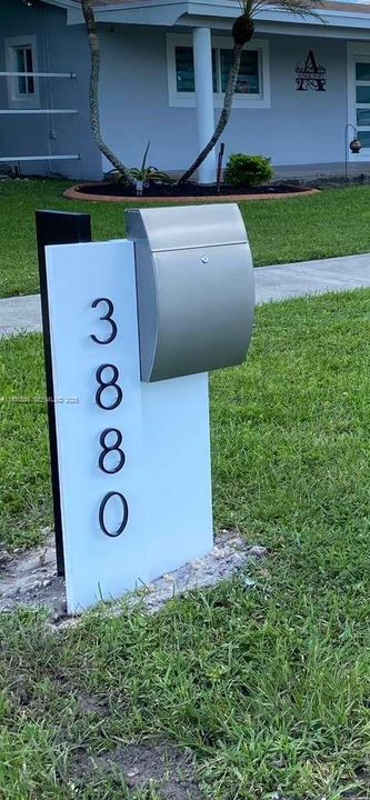 出租: $4,100 (3 贝兹, 2 浴室, 2477 平方英尺)