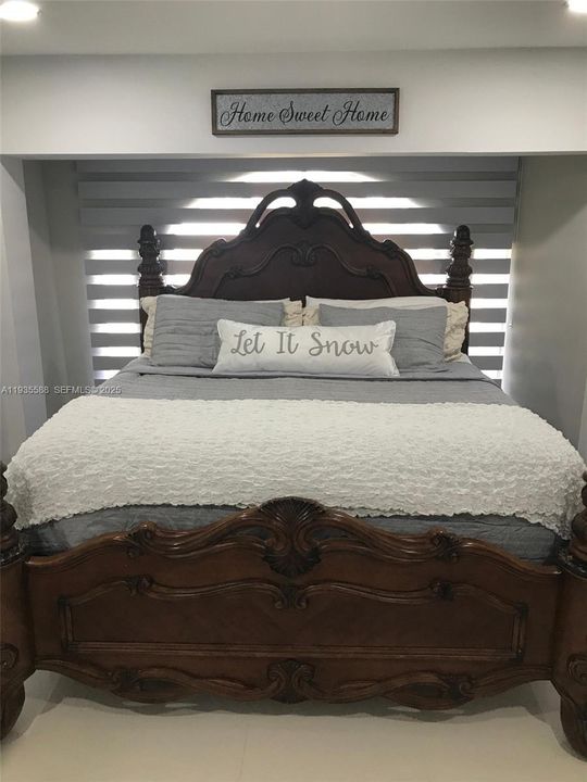 出租: $4,100 (3 贝兹, 2 浴室, 2477 平方英尺)