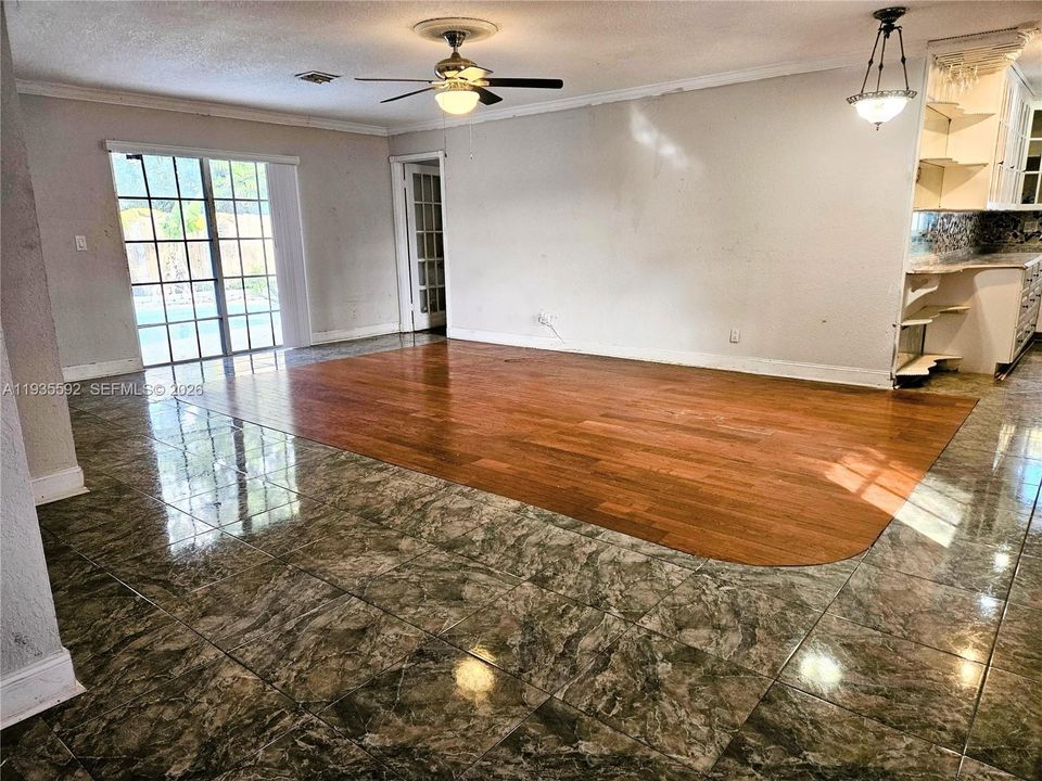 For Rent: $3,500 (3 beds, 2 baths, 1151 Square Feet)