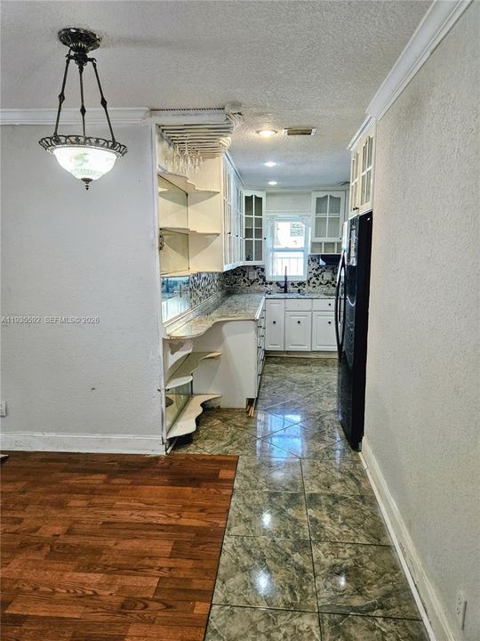 For Rent: $3,500 (3 beds, 2 baths, 1151 Square Feet)