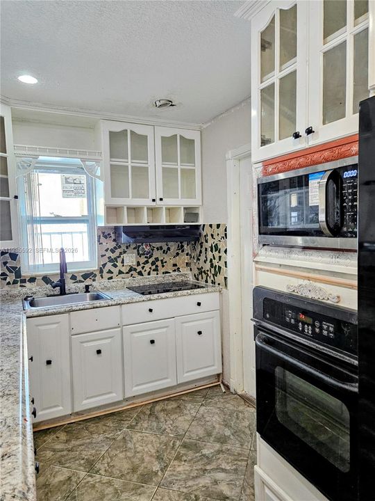 For Rent: $3,500 (3 beds, 2 baths, 1151 Square Feet)