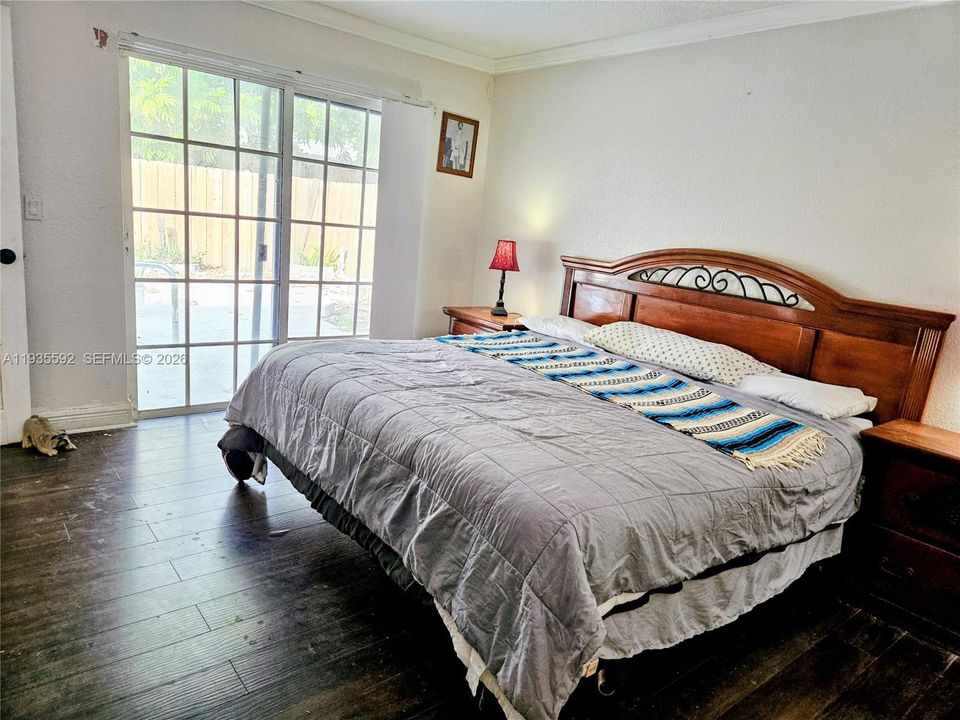 For Rent: $3,500 (3 beds, 2 baths, 1151 Square Feet)