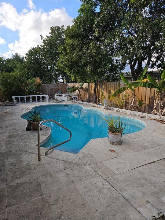 For Rent: $3,500 (3 beds, 2 baths, 1151 Square Feet)