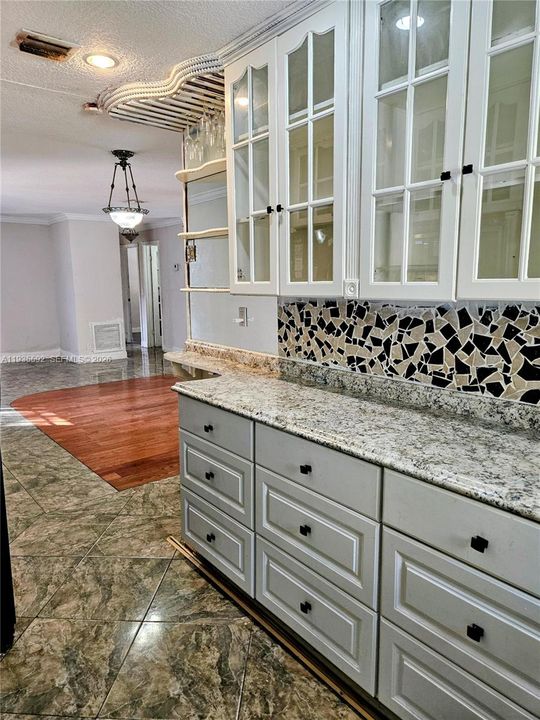 For Rent: $3,500 (3 beds, 2 baths, 1151 Square Feet)