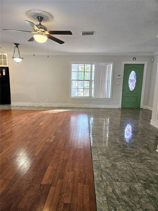 For Rent: $3,500 (3 beds, 2 baths, 1151 Square Feet)