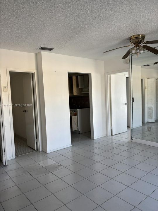 В аренду: $1,800 (1 спален, 1 ванн, 521 Квадратных фут)