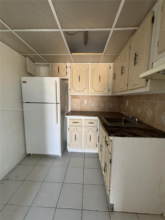 В аренду: $1,800 (1 спален, 1 ванн, 521 Квадратных фут)