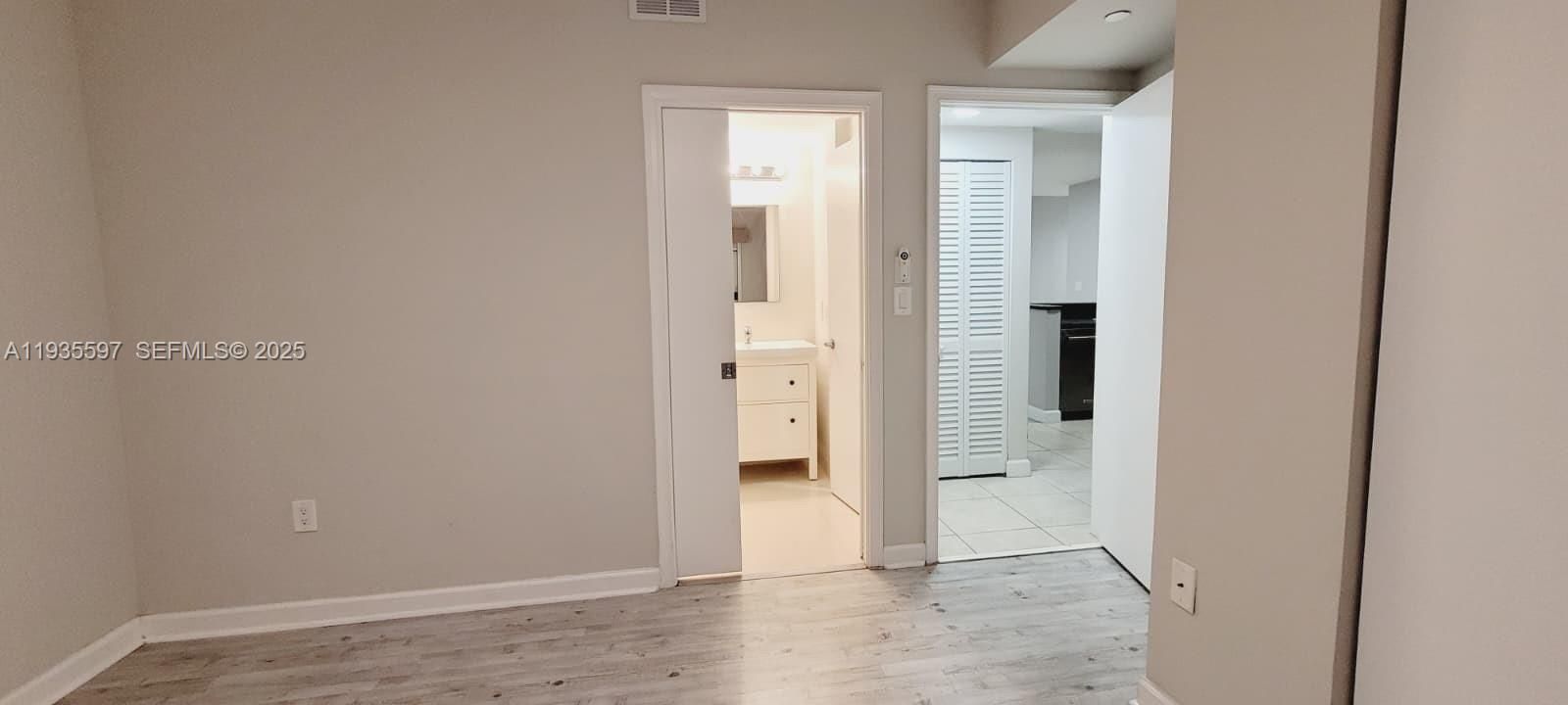 出租: $2,600 (2 贝兹, 1 浴室, 1500 平方英尺)