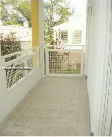 出租: $2,600 (2 贝兹, 1 浴室, 1500 平方英尺)