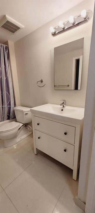 出租: $2,600 (2 贝兹, 1 浴室, 1500 平方英尺)