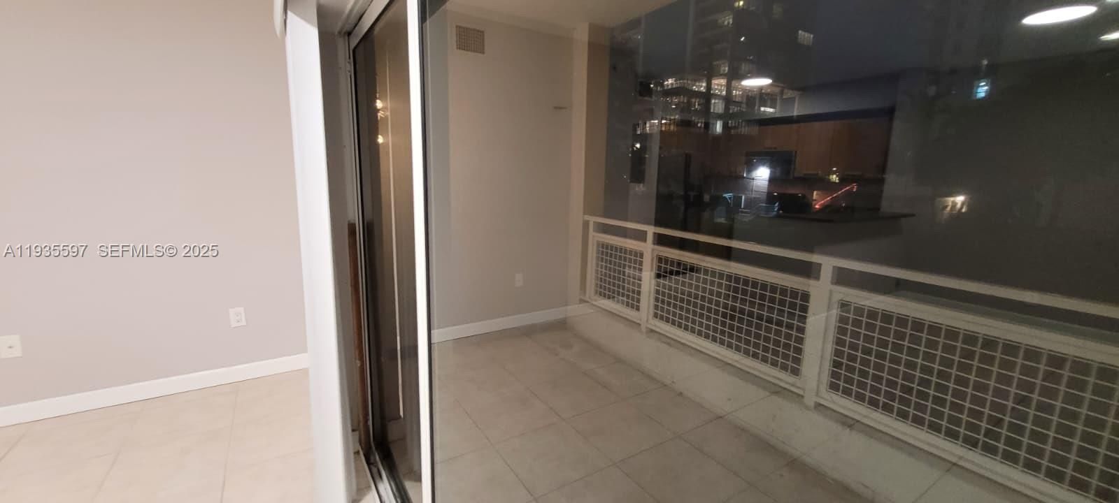 出租: $2,600 (2 贝兹, 1 浴室, 1500 平方英尺)