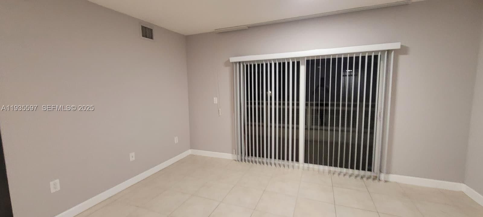 出租: $2,600 (2 贝兹, 1 浴室, 1500 平方英尺)