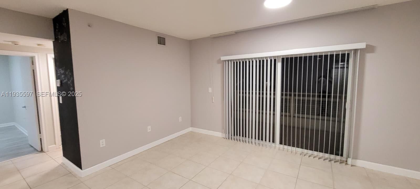 出租: $2,600 (2 贝兹, 1 浴室, 1500 平方英尺)