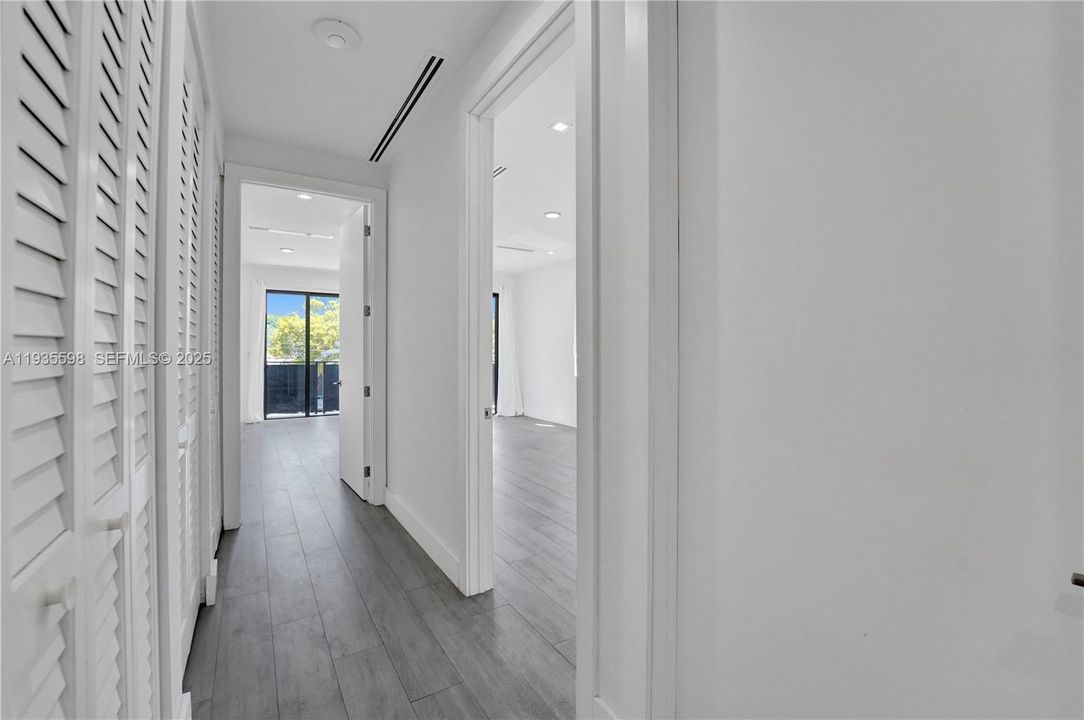 En Renta: $8,750 (3 camas, 2 baños, 2372 Pies cuadrados)