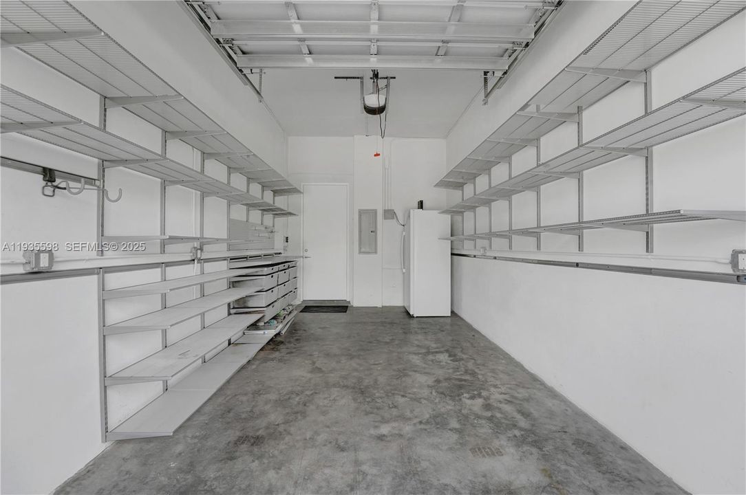 En Renta: $8,750 (3 camas, 2 baños, 2372 Pies cuadrados)