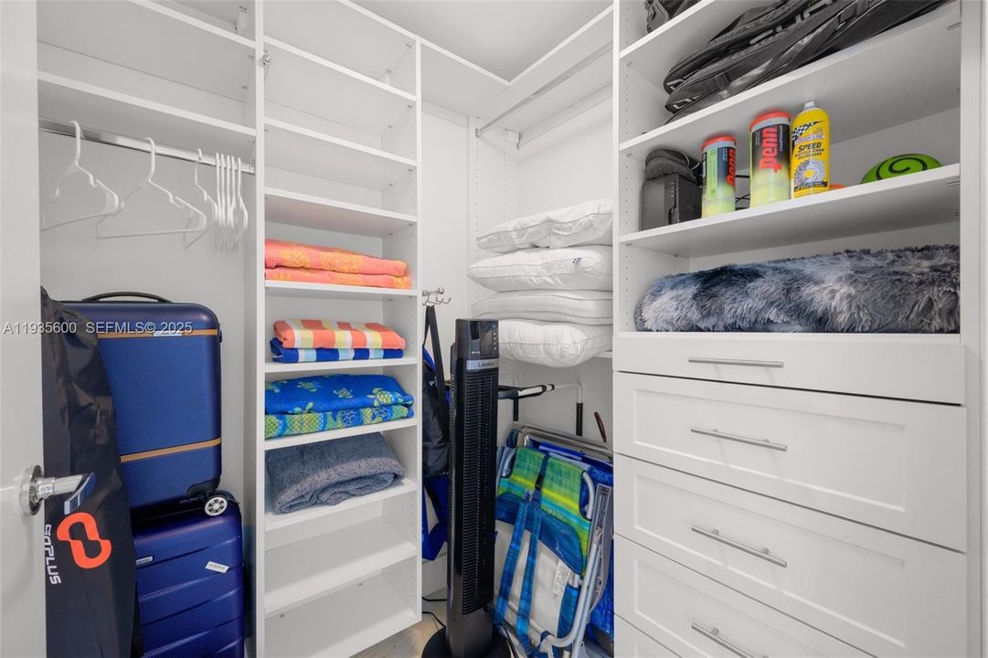 待售: $1,270,000 (3 贝兹, 4 浴室, 2239 平方英尺)