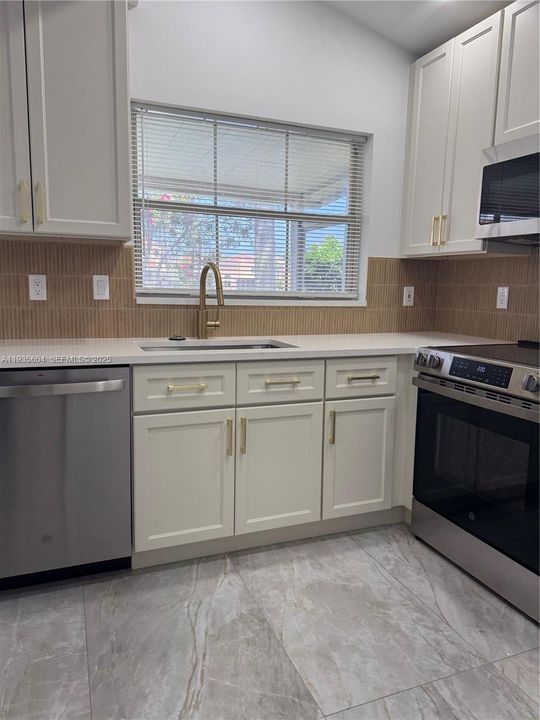 For Sale: $619,000 (3 beds, 2 baths, 1238 Square Feet)