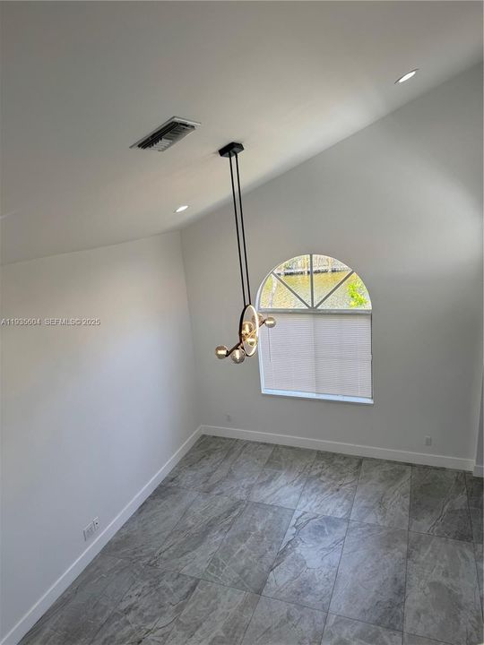 For Sale: $619,000 (3 beds, 2 baths, 1238 Square Feet)