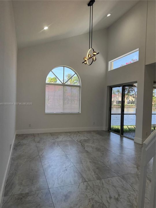 For Sale: $619,000 (3 beds, 2 baths, 1238 Square Feet)