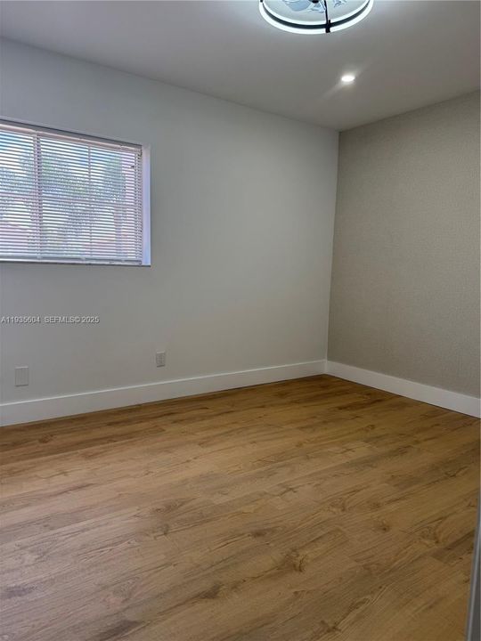 For Sale: $619,000 (3 beds, 2 baths, 1238 Square Feet)