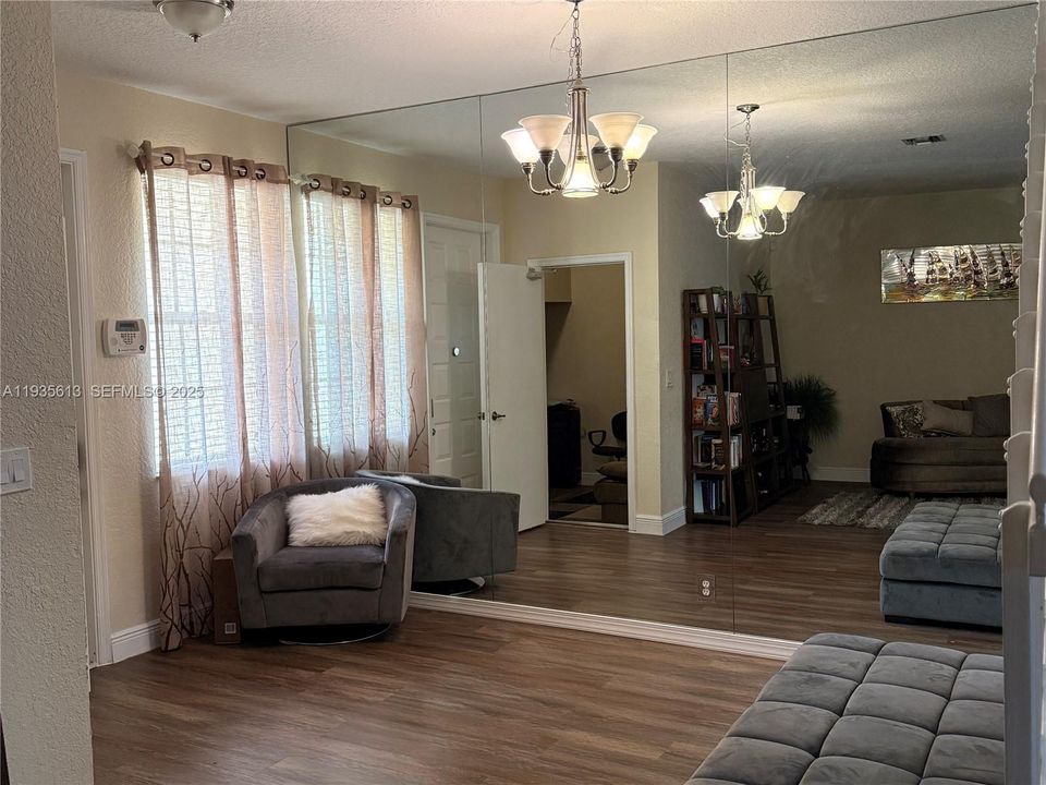 For Sale: $440,000 (3 beds, 2 baths, 1536 Square Feet)