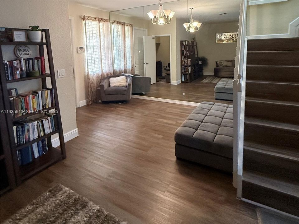 For Sale: $440,000 (3 beds, 2 baths, 1536 Square Feet)