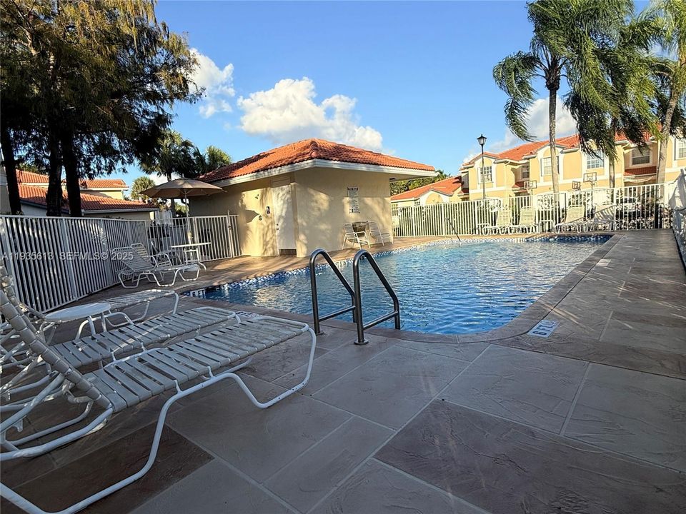 For Sale: $440,000 (3 beds, 2 baths, 1536 Square Feet)