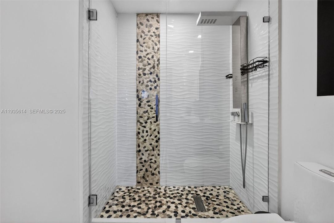 出租: $3,650 (3 贝兹, 2 浴室, 1444 平方英尺)