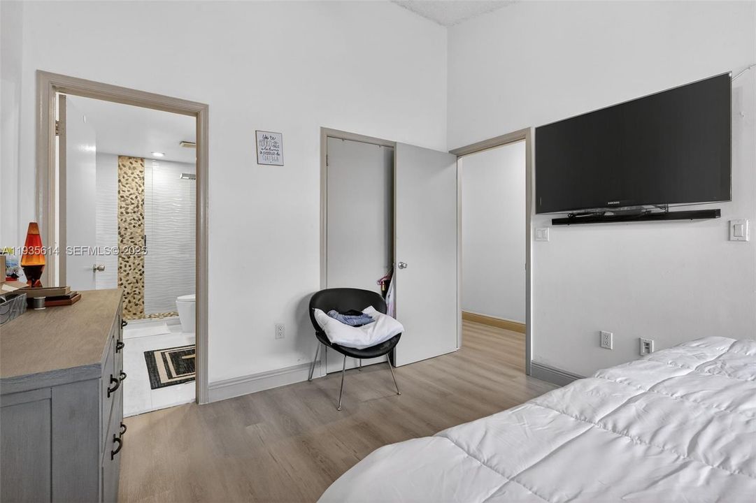 出租: $3,650 (3 贝兹, 2 浴室, 1444 平方英尺)