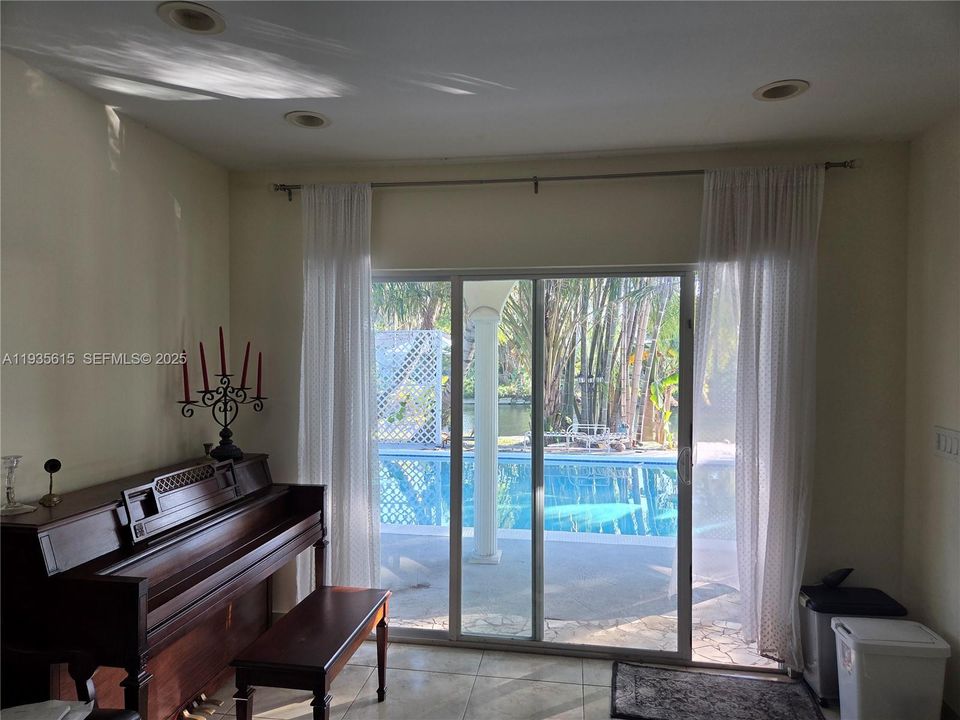 For Rent: $4,000 (2 beds, 2 baths, 1792 Square Feet)