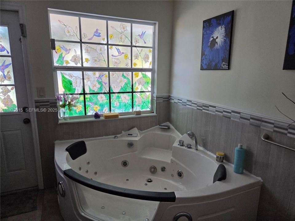 For Rent: $4,000 (2 beds, 2 baths, 1792 Square Feet)