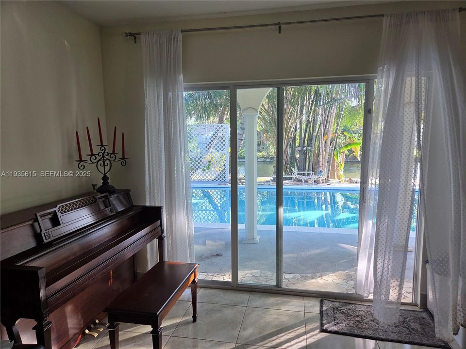 For Rent: $4,000 (2 beds, 2 baths, 1792 Square Feet)