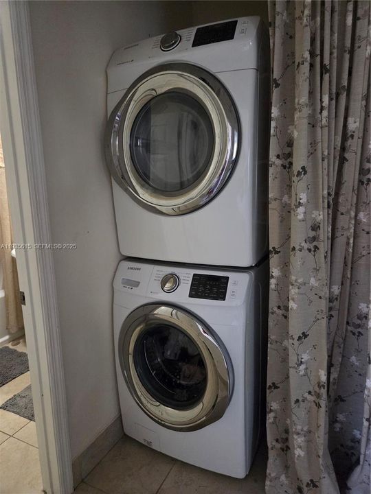 For Rent: $4,000 (2 beds, 2 baths, 1792 Square Feet)