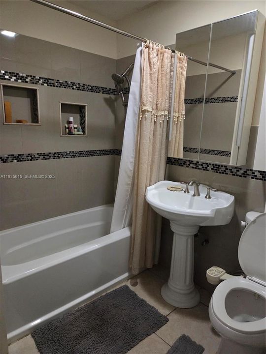 For Rent: $4,000 (2 beds, 2 baths, 1792 Square Feet)