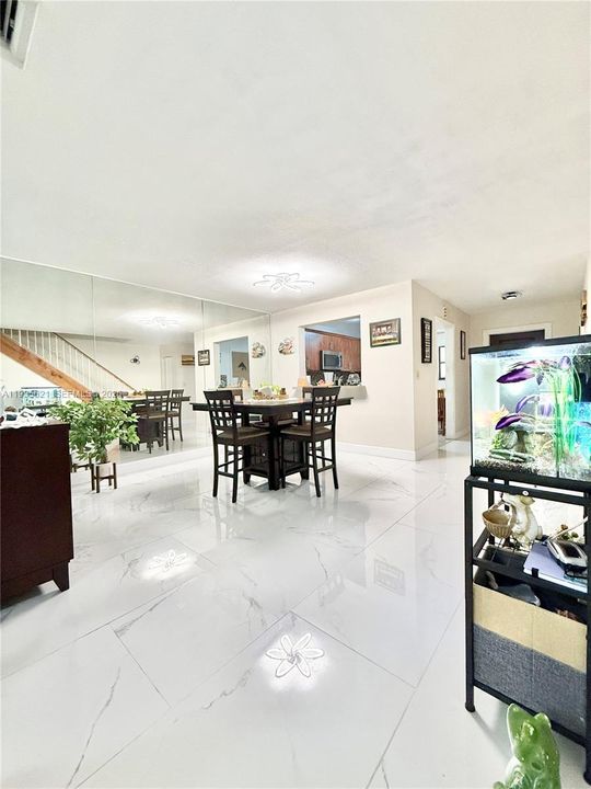 For Sale: $548,000 (3 beds, 2 baths, 1870 Square Feet)